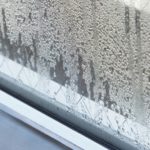 窓ガラスが熱割れしちゃった!放置してもいいの?対処法は?